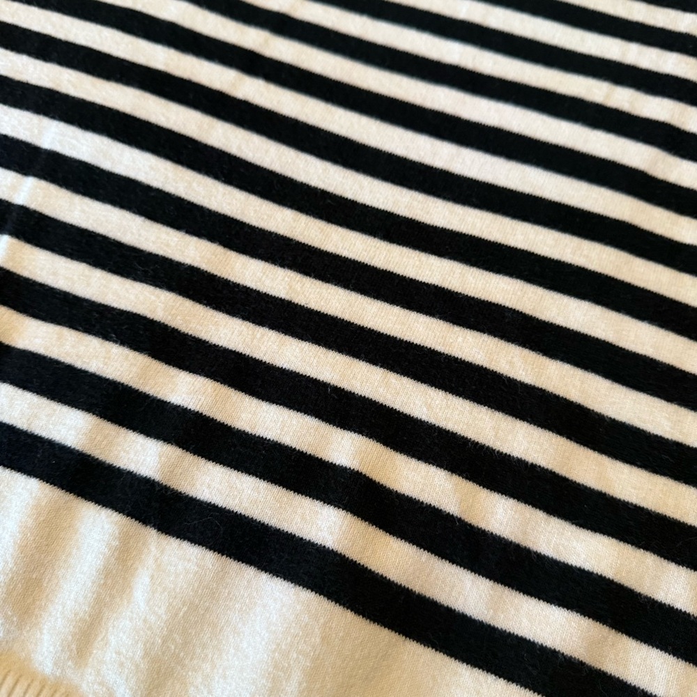 The Limited Black & Cream Striped Boatneck Sweater Size Large - Picture 4 of 8